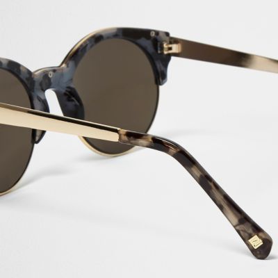 Black smoke lens sunglasses